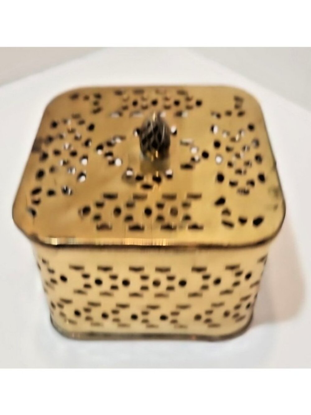 Vintage Brass Pierced Jewelry Trinket Box Basket Container w/ Lid Made In India